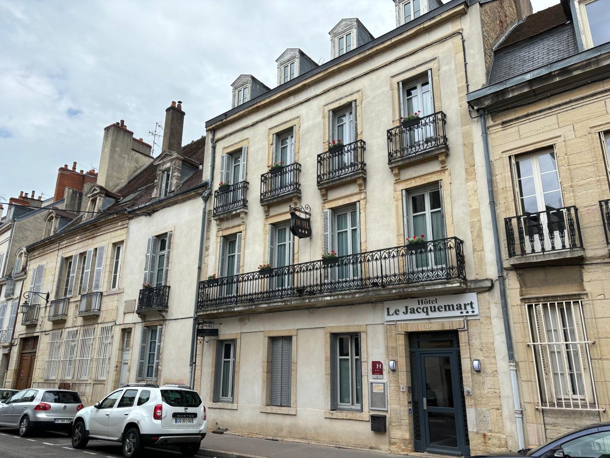 Le Jacquemart Dijon